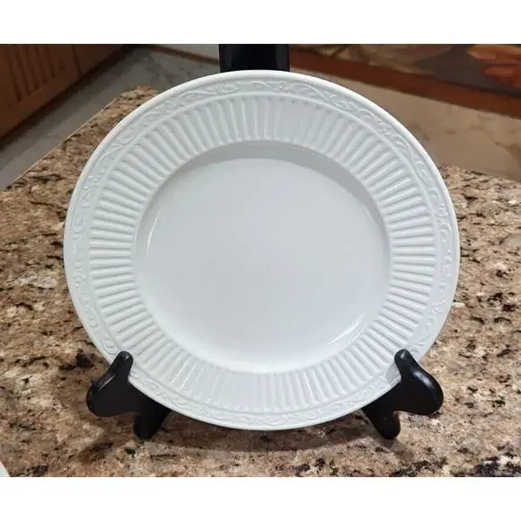 Mikasa Italian Countryside Salad Plates DD900 8-1/2" (Qty 1) white - Picture 5 of 8